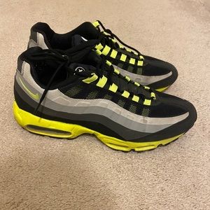 Nike Air Max 95 - Black/Grey/Neon Size 11 - worn, no box
